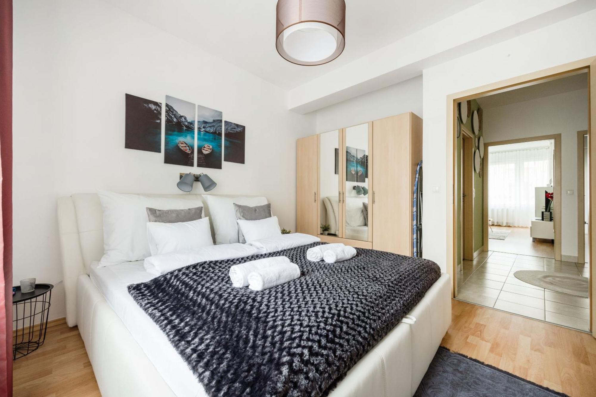 Modern Two-Bedroom Apartment With Free Parking Будапеща Екстериор снимка