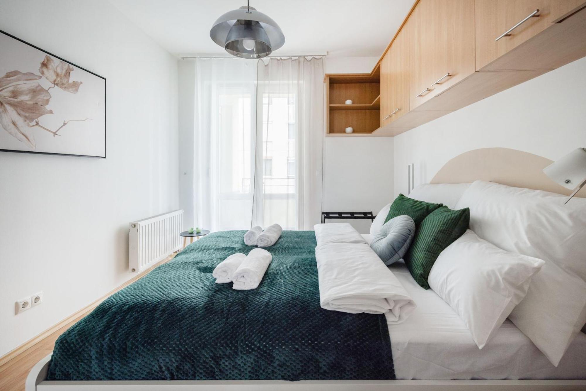 Modern Two-Bedroom Apartment With Free Parking Будапеща Екстериор снимка