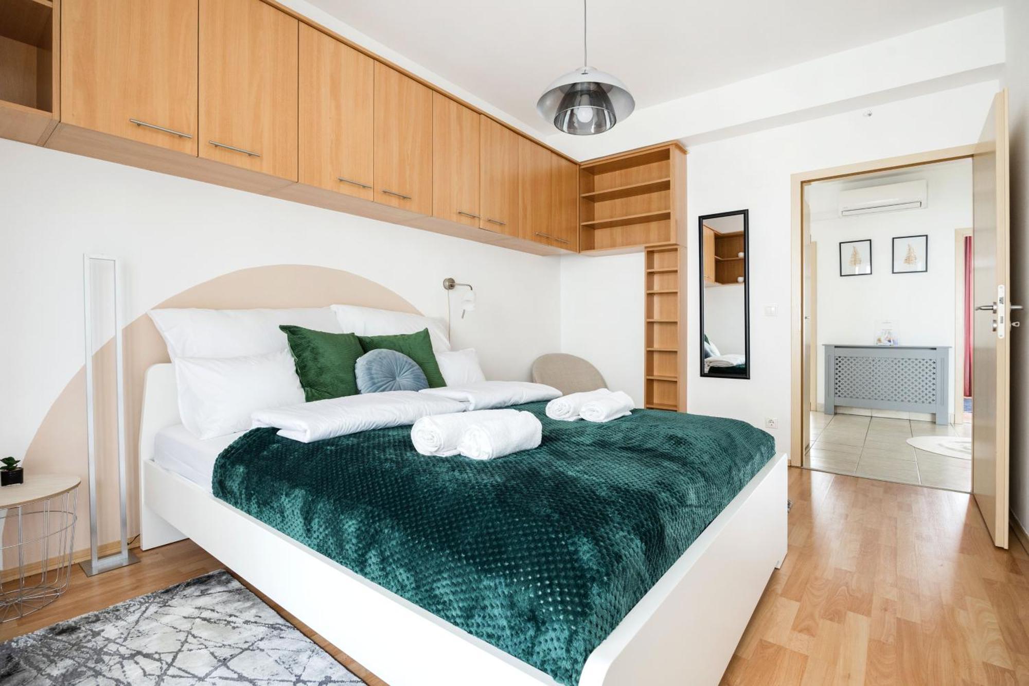 Modern Two-Bedroom Apartment With Free Parking Будапеща Екстериор снимка